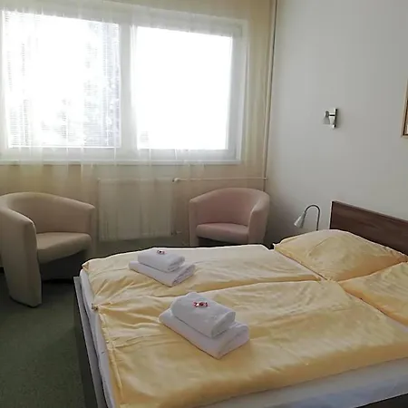 Klar Szálloda 3*