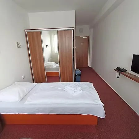 Klar Lipótszentmiklós